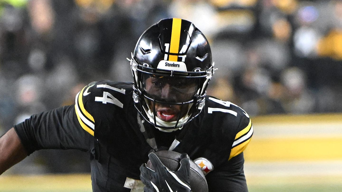 Buccaneers Sign Steelers Team MVP to $14 Million Deal