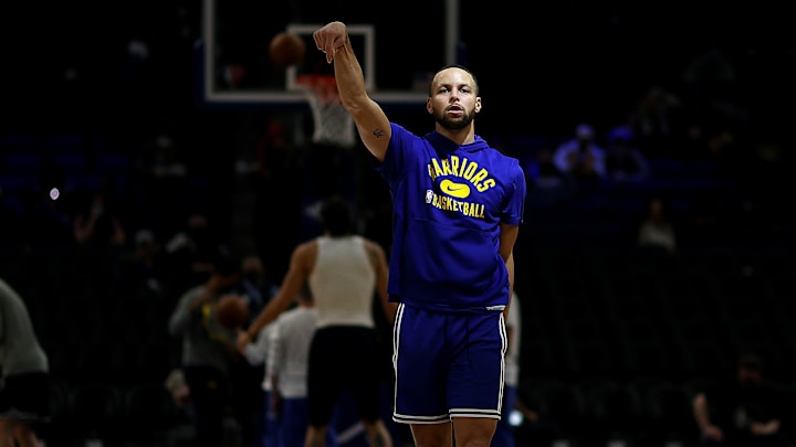 Los Lakers aún no descartan conseguir a Stephen Curry en un canje con los Warriors