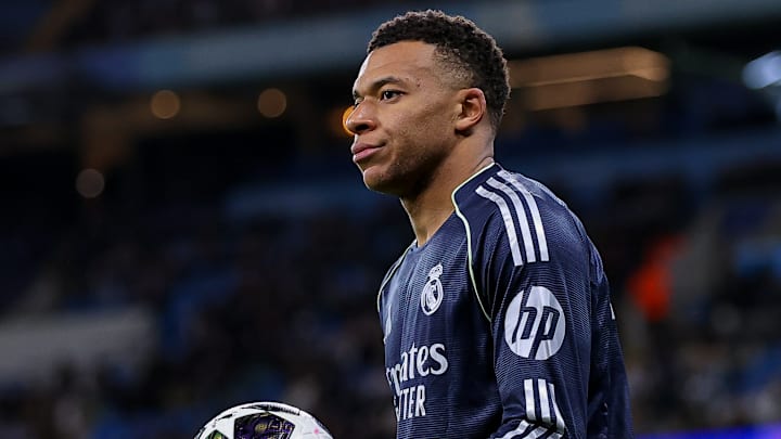 A knee injury has been a major problem for Kylian Mbappé.