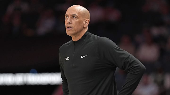 Apr 4, 2025; Charlotte, North Carolina, USA; Sacramento Kings head coach Doug Christie during the first quarter against the Charlotte Hornets at Spectrum Center. Mandatory Credit: Jim Dedmon-Imagn Images Apr 4, 2025; Charlotte, North Carolina, USA; Sacramento Kings head coach Doug Christie during the first quarter against the Charlotte Hornets at Spectrum Center. Mandatory Credit: Jim Dedmon-Imagn Images