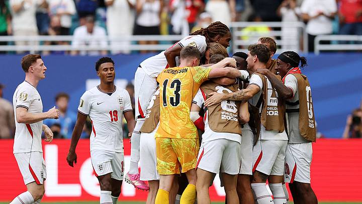 ¡Inglaterra venció 6-4 a Francia en partido de 10 goles! ¡Inglaterra venció 6-4 a Francia en partido de 10 goles!