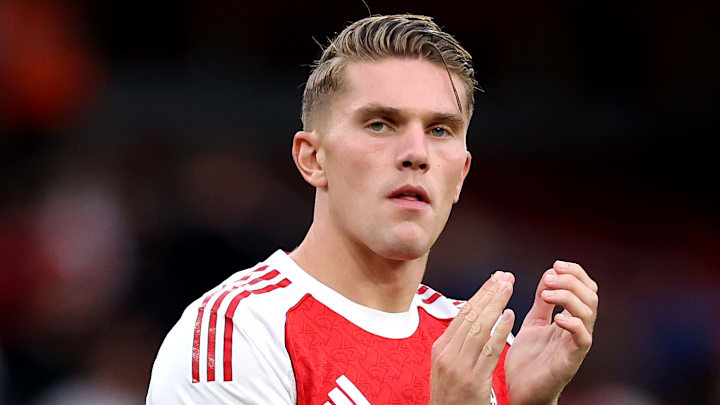 Viktor Gyökeres should start at Old Trafford.