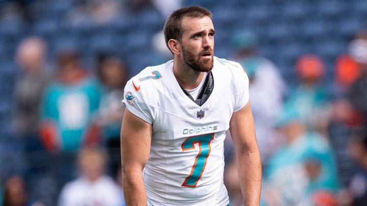 Place kicker Jason Sanders has been cut by the Giants. Place kicker Jason Sanders has been cut by the Giants.
