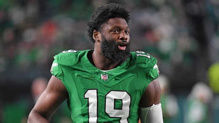 Nov 3, 2024; Philadelphia, Pennsylvania, USA; Philadelphia Eagles linebacker Josh Sweat (19) against the Jacksonville Jaguars at Lincoln Financial Field. Mandatory Credit: Eric Hartline-Imagn Images