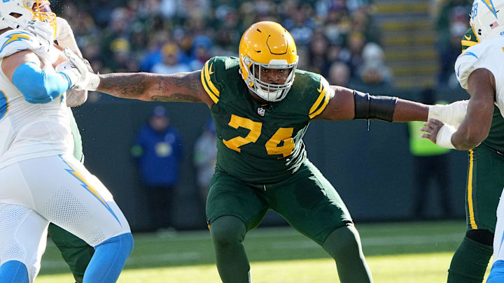 Green Bay Packers guard Elgton Jenkins will see a familiar face, Jeffery Simmons, against the Tennessee Titans on Sunday. Green Bay Packers guard Elgton Jenkins will see a familiar face, Jeffery Simmons, against the Tennessee Titans on Sunday.