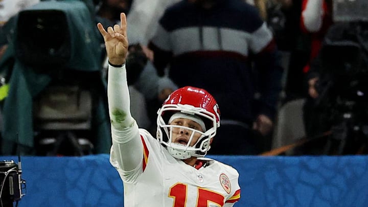 [US, Mexico & Canada customers only] Sep 5, 2025; Sao Paulo, BRAZIL; Kansas City Chiefs quarterback Patrick Mahomes (15) reacts in the second half against the Los Angeles Chargers at Corinthians Arena. Mandatory Credit: Amanda Perobelli/Reuters via Imagn Images