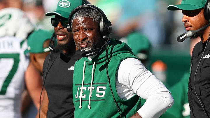 New York Jets head coach Aaron Glenn New York Jets head coach Aaron Glenn
