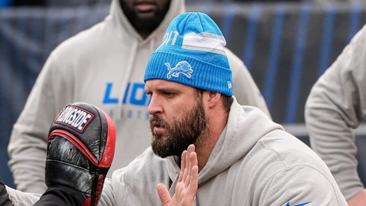 Detroit Lions offensive tackle Taylor Decker (68) warms up before the game between Chicago Bears and Detroit Lions at Soldier Field in Chicago, Ill. on Sunday, Dec. 22, 2024.