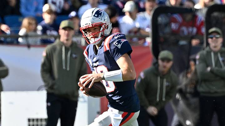 Nov 2, 2025; Foxborough, Massachusetts, USA; New England Patriots quarterback Drake Maye (10) runs the ball during the first half against the Atlanta Falcons at Gillette Stadium. Mandatory Credit: Eric Canha-Imagn Images Nov 2, 2025; Foxborough, Massachusetts, USA; New England Patriots quarterback Drake Maye (10) runs the ball during the first half against the Atlanta Falcons at Gillette Stadium. Mandatory Credit: Eric Canha-Imagn Images