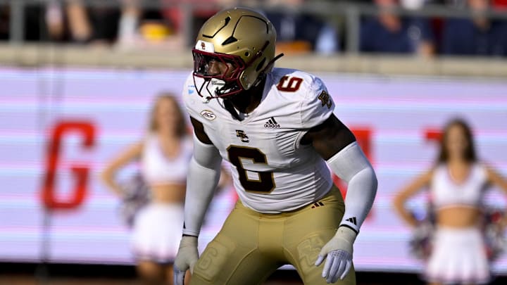 Nov 16, 2024; Dallas, Texas, USA; Boston College Eagles defensive end Donovan Ezeiruaku (6) in action during the game between the SMU Mustangs and the Boston College Eagles at Gerald J. Ford Stadium. Mandatory Credit: Jerome Miron-Imagn Images