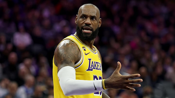 Los Angeles Lakers v Sacramento Kings