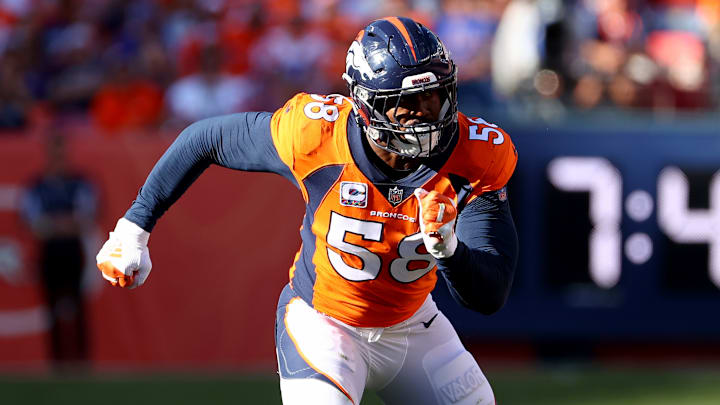 Miller fue cambiado a los Rams tras una década como referente en los Broncos