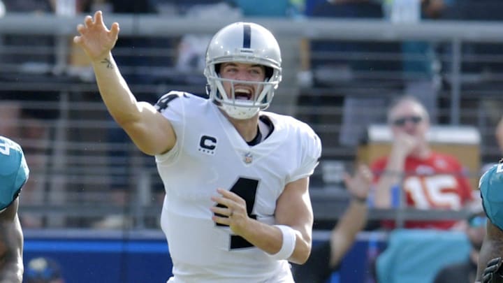 Las Vegas Raiders quarterback Derek Carr Las Vegas Raiders quarterback Derek Carr