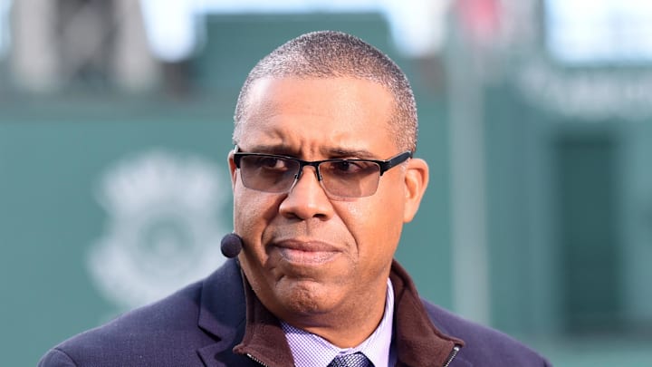 Eduardo Perez speaks to his ESPN colleagues.