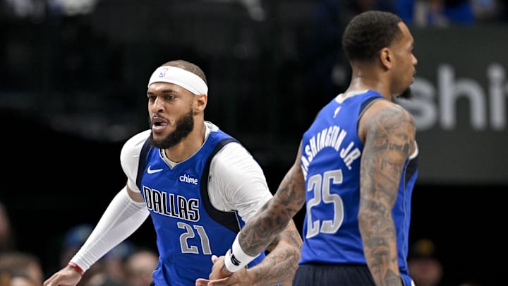 Mar 31, 2025; Dallas, Texas, USA; Dallas Mavericks center Daniel Gafford (21) and forward P.J. Washington (25) in action during the game between the Dallas Mavericks and the Brooklyn Nets at the American Airlines Center. Mandatory Credit: Jerome Miron-Imagn Images Mar 31, 2025; Dallas, Texas, USA; Dallas Mavericks center Daniel Gafford (21) and forward P.J. Washington (25) in action during the game between the Dallas Mavericks and the Brooklyn Nets at the American Airlines Center. Mandatory Credit: Jerome Miron-Imagn Images