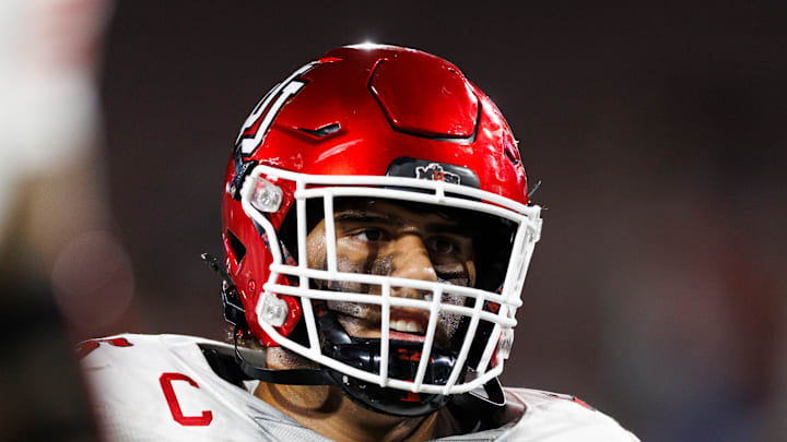 Utah offensive tackle Spencer Fano