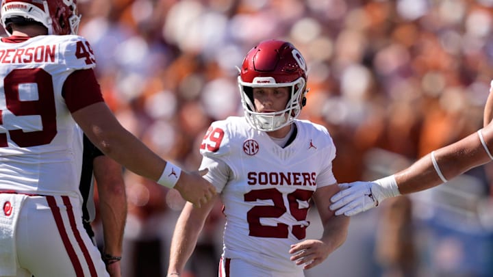 Oklahoma kicker Tate Sandell 