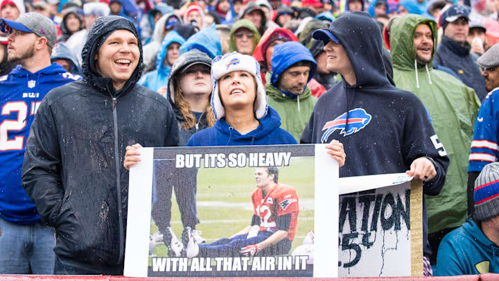New England Patriots v Buffalo Bills