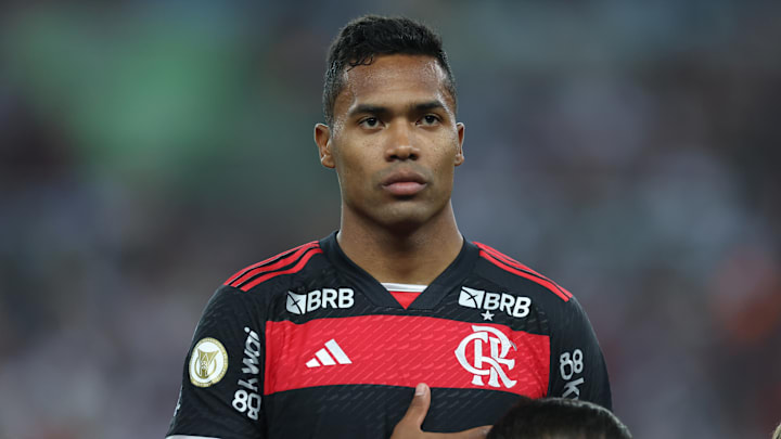 Alex Sandro será preservado contra o Juventude Alex Sandro será preservado contra o Juventude