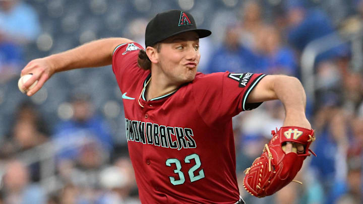 Jun 17, 2025; Toronto, Ontario, CAN; Arizona Diamondbacks starting pitcher Brandon Pfaadt (32) delivers a pitch against the Toronto Blue Jays in the first inning at Rogers Centre. Mandatory Credit: Dan Hamilton-Imagn Images Jun 17, 2025; Toronto, Ontario, CAN; Arizona Diamondbacks starting pitcher Brandon Pfaadt (32) delivers a pitch against the Toronto Blue Jays in the first inning at Rogers Centre. Mandatory Credit: Dan Hamilton-Imagn Images