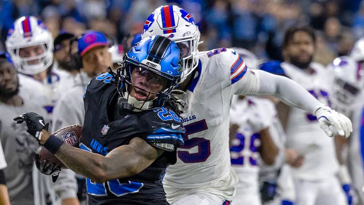 Dec 15, 2024; Detroit, Michigan, USA; Detroit Lions running back Jahmyr Gibbs (26) runs with the ball against the Buffalo Bills during the second half at Ford Field. Mandatory Credit: David Reginek-Imagn Images Dec 15, 2024; Detroit, Michigan, USA; Detroit Lions running back Jahmyr Gibbs (26) runs with the ball against the Buffalo Bills during the second half at Ford Field. Mandatory Credit: David Reginek-Imagn Images