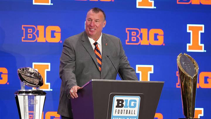 Jul 22, 2025; Las Vegas, NV, USA; Illinois head coach Bret Bielema speaks to the media during the Big Ten NCAA college football media days at Mandalay Bay Resort. Mandatory Credit: Lucas Peltier-Imagn Images Jul 22, 2025; Las Vegas, NV, USA; Illinois head coach Bret Bielema speaks to the media during the Big Ten NCAA college football media days at Mandalay Bay Resort. Mandatory Credit: Lucas Peltier-Imagn Images