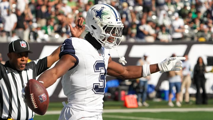 Dallas Cowboys wide receiver George Pickens reacts after catching a touchdown against the New York Jets at MetLife Stadium. 