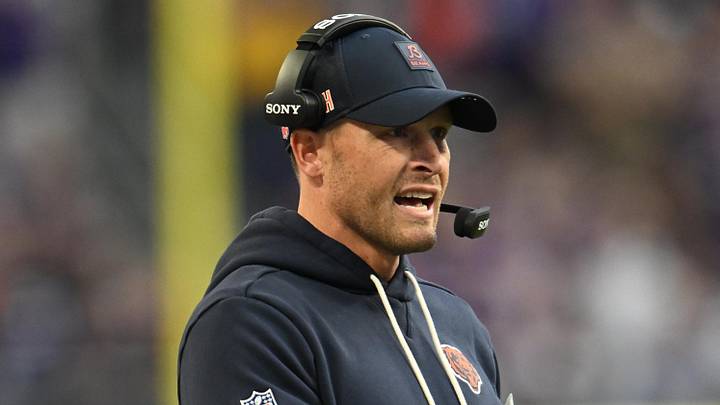 Chicago Bears head coach Ben Johnson 