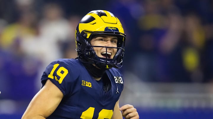 Jan 8, 2024; Houston, TX, USA; Michigan Wolverines kicker Tommy Doman (19) against the Washington Huskies during the 2024 College Football Playoff national championship game at NRG Stadium. Mandatory Credit: Mark J. Rebilas-Imagn Images Jan 8, 2024; Houston, TX, USA; Michigan Wolverines kicker Tommy Doman (19) against the Washington Huskies during the 2024 College Football Playoff national championship game at NRG Stadium. Mandatory Credit: Mark J. Rebilas-Imagn Images