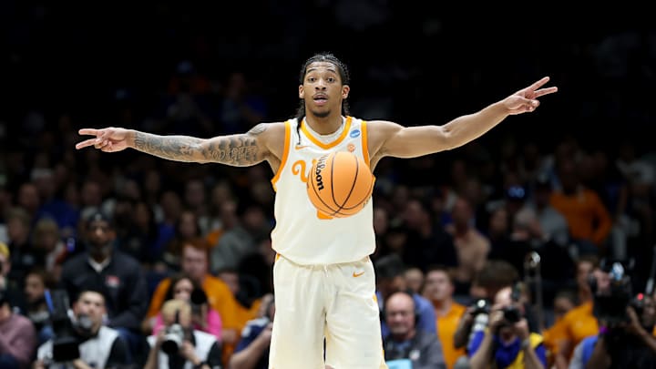 Kentucky v Tennessee