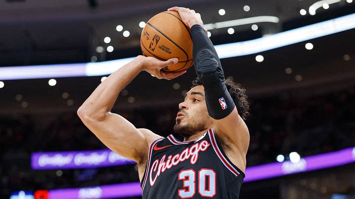 Apr 5, 2026; Chicago, Illinois, USA; Chicago Bulls guard Tre Jones (30) shoots against the Phoenix Suns during the first half at United Center. Mandatory Credit: Kamil Krzaczynski-Imagn Images Apr 5, 2026; Chicago, Illinois, USA; Chicago Bulls guard Tre Jones (30) shoots against the Phoenix Suns during the first half at United Center. Mandatory Credit: Kamil Krzaczynski-Imagn Images