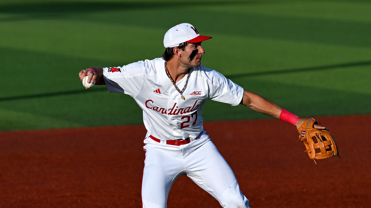 Davis Breaks HR Record, Nugent Walks Off as Louisville Completes Series Sweep Over Clemson