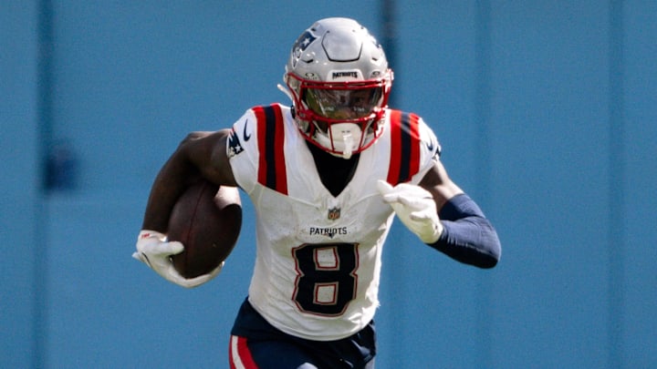 Oct 19, 2025; Nashville, Tennessee, USA; New England Patriots wide receiver Stefon Diggs (8) runs with the ball after a made catch against the Tennessee Titans during the second half at Nissan Stadium. Mandatory Credit: Steve Roberts-Imagn Images Oct 19, 2025; Nashville, Tennessee, USA; New England Patriots wide receiver Stefon Diggs (8) runs with the ball after a made catch against the Tennessee Titans during the second half at Nissan Stadium. Mandatory Credit: Steve Roberts-Imagn Images