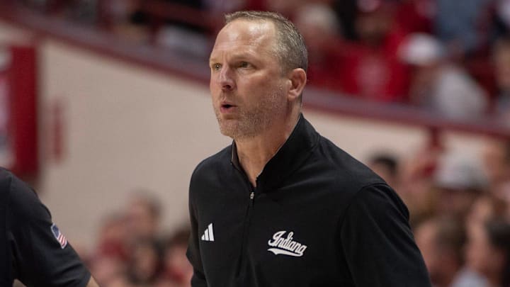 Indiana coach Darian DeVries against Northwestern at Simon Skjodt Assembly Hall on Tuesday, Feb. 24, 2026. Indiana coach Darian DeVries against Northwestern at Simon Skjodt Assembly Hall on Tuesday, Feb. 24, 2026.