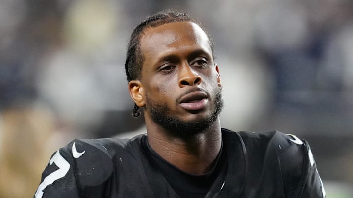 Las Vegas Raiders quarterback Geno Smith (7)