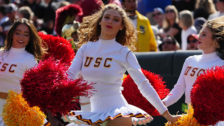 The new Coaches Poll top 25 college football rankings are live heading into an active Week 5 slate.