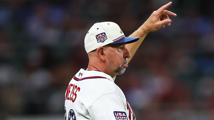 Jul 4, 2026; Cumberland, Georgia, USA; Atlanta Braves manager Walt Weiss (22) makes a pitching change against the New York Mets in the sixth inning at Truist Park. Mandatory Credit: Colin Hubbard-Imagn Images Jul 4, 2026; Cumberland, Georgia, USA; Atlanta Braves manager Walt Weiss (22) makes a pitching change against the New York Mets in the sixth inning at Truist Park. Mandatory Credit: Colin Hubbard-Imagn Images