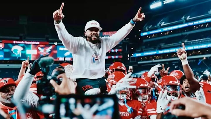 DeSean Jackson's players hoist him in celebration DeSean Jackson's players hoist him in celebration