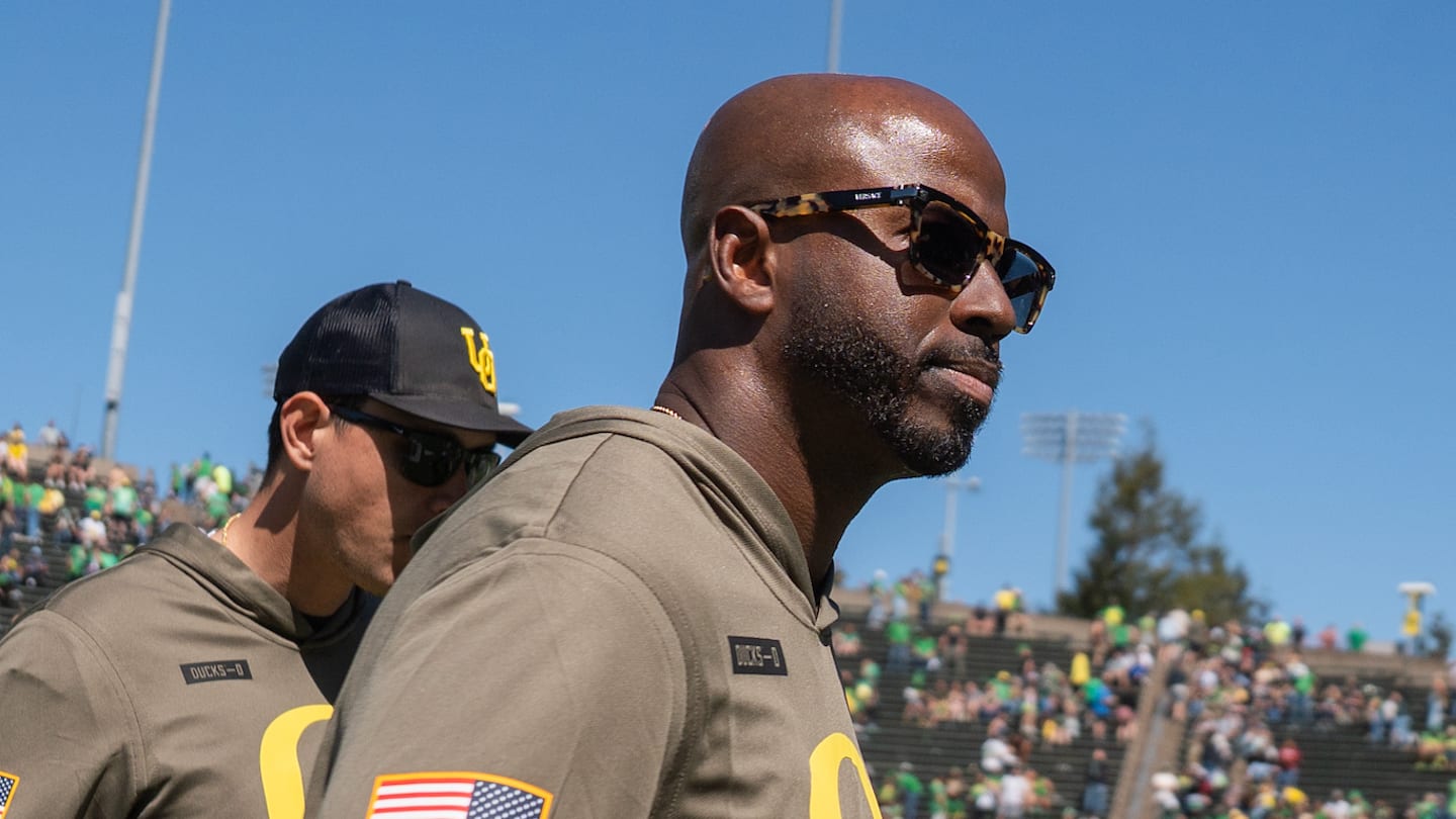 Oregon Coaches Make Headway With Four-Star Recruit During Home Visit