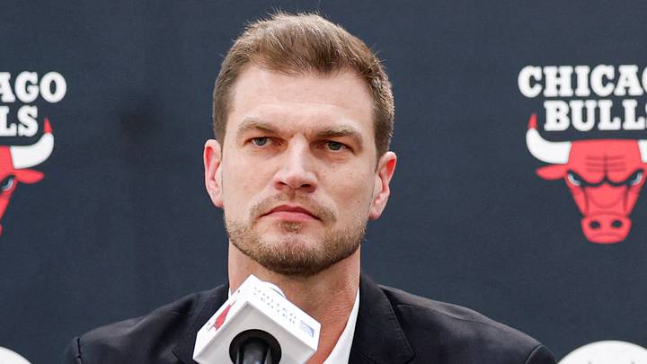 Jun 17, 2026; Chicago, Il, USA; Chicago Bulls Executive Vice President of Basketball Operations Bryson Graham (R) introduces Chicago Bulls new head coach Tiago Splitter (L) during a press conference at Advocate Center. Mandatory Credit: Kamil Krzaczynski-Imagn Images Jun 17, 2026; Chicago, Il, USA; Chicago Bulls Executive Vice President of Basketball Operations Bryson Graham (R) introduces Chicago Bulls new head coach Tiago Splitter (L) during a press conference at Advocate Center. Mandatory Credit: Kamil Krzaczynski-Imagn Images