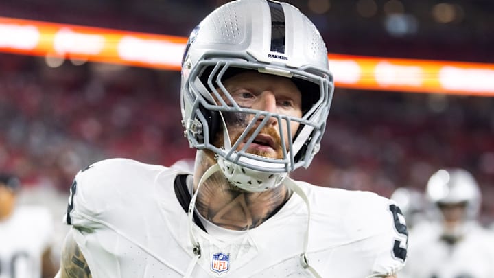Aug 23, 2025; Glendale, Arizona, USA; Las Vegas Raiders defensive end Maxx Crosby (98) against the Arizona Cardinals during a preseason NFL game at State Farm Stadium. 