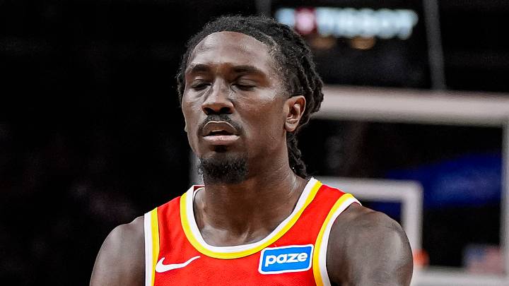 Atlanta Hawks guard Keaton Wallace (2) reacts against the Los Angeles Lakers on November 8, 2025.