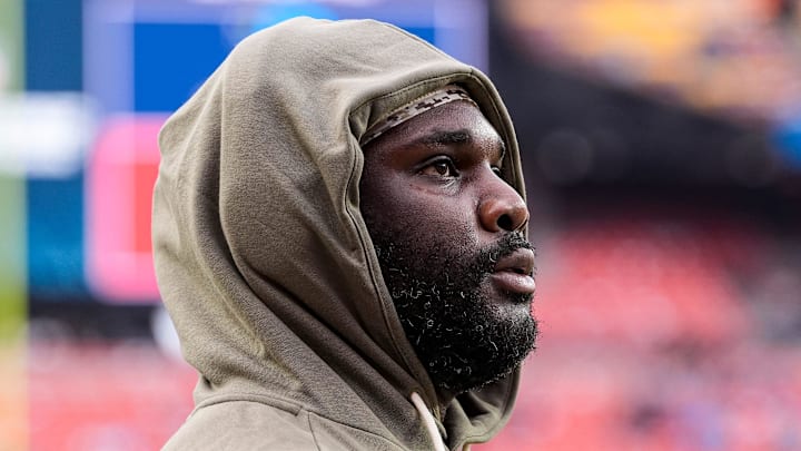Former Detroit Lions defensive tackle DJ Reader (98) warms up ahead of the Washington Commanders 