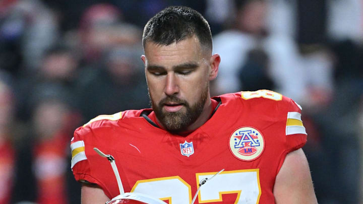 Dec 7, 2025; Kansas City, Missouri, USA; Kansas City Chiefs tight end Travis Kelce (87) warms up prior to the game against the Houston Texans at GEHA Field at Arrowhead Stadium. Mandatory Credit: Amy Kontras-Imagn Images Dec 7, 2025; Kansas City, Missouri, USA; Kansas City Chiefs tight end Travis Kelce (87) warms up prior to the game against the Houston Texans at GEHA Field at Arrowhead Stadium. Mandatory Credit: Amy Kontras-Imagn Images