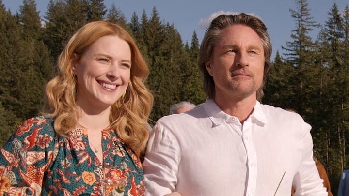 Virgin River. (L to R) Alexandra Breckenridge as Mel Monroe, Martin Henderson as Jack Sheridan, Zibby Allen as Brie Sheridan in episode 608 of Virgin River. 