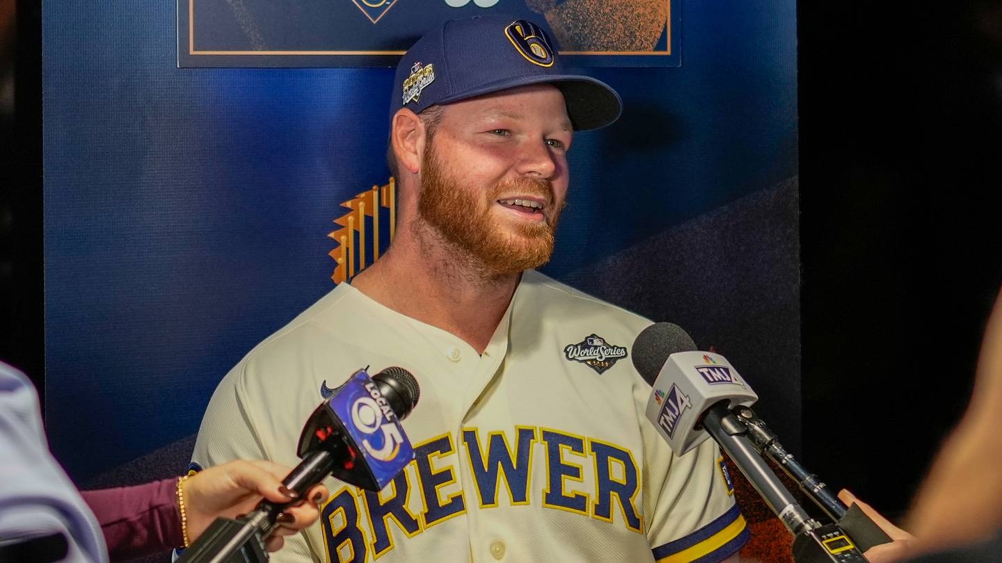 Cubs should keep tabs on Brandon Woodruff after Brewers World Series roster gamble