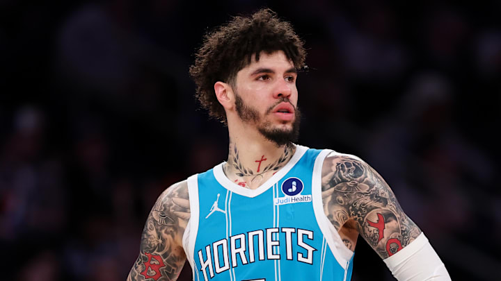 Charlotte Hornets v New York Knicks