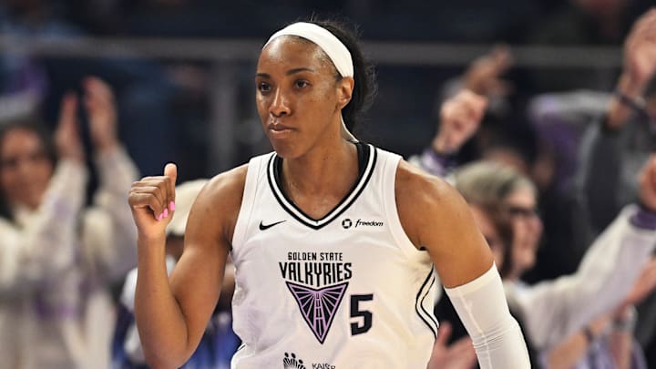 Connecticut Sun v Golden State Valkyries