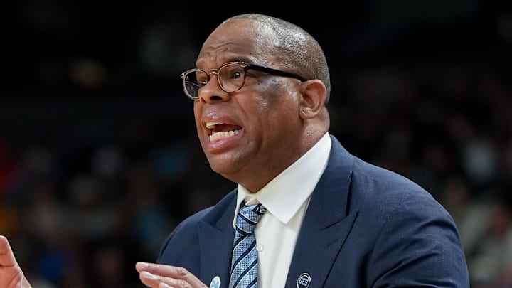 Mar 19, 2026; Greenville, SC, USA; North Carolina Tar Heels head coach Hubert Davis instructs his team against the VCU Rams in the second half of a first round game of the men's 2026 NCAA Tournament at Bon Secours Wellness Arena. Mandatory Credit: Bob Donnan-Imagn Images Mar 19, 2026; Greenville, SC, USA; North Carolina Tar Heels head coach Hubert Davis instructs his team against the VCU Rams in the second half of a first round game of the men's 2026 NCAA Tournament at Bon Secours Wellness Arena. Mandatory Credit: Bob Donnan-Imagn Images