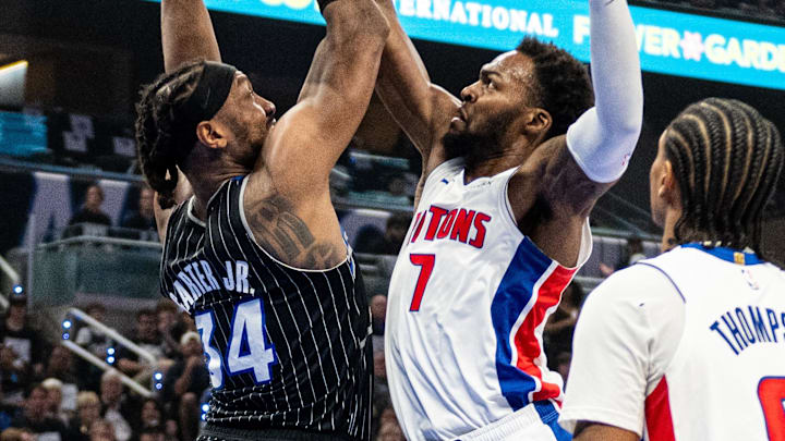 May 1, 2026; Orlando, Florida, USA; Orlando Magic center-forward Wendell Carter Jr. (34) shoots the ball against Detroit Pistons forward Paul Reed (7) in the fourth quarter during game six of the first round of the 2026 NBA Playoffs at Kia Center. Mandatory Credit: Jeremy Reper-Imagn Images